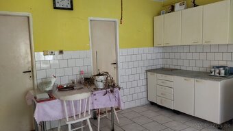 Dom priamo v meste Vráble, ZNÍŽENÁ CENA - 7