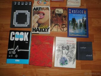 knihy pre mladež, dospelých a album známok - 7