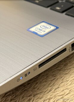 HP 250 G6 i5 8GB 256GB + TAŠKA - 7
