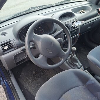 Renault clio - 7