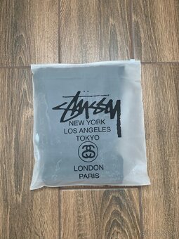 Čierne stussy tričko - 7