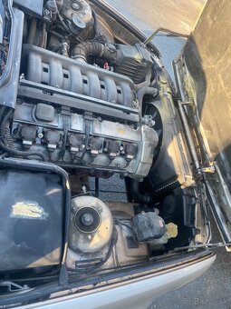 Rozpredam BMW e34 520ia - 7