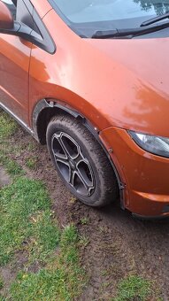 Vymením Honda Civic 2008 1.4 ivtec - 7