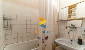 JKV REAL / Predaj 3 - izbového bytu vhodného na rekonštrukci - 7