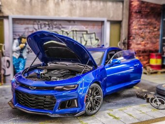 Chevrolet Camaro ZL1 2017 1:18 Autoart - 7