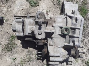 Golf Mk 2 dizel+ Kapota + 1KS PREVODOVKY 5 KVALLT MK2 - 7