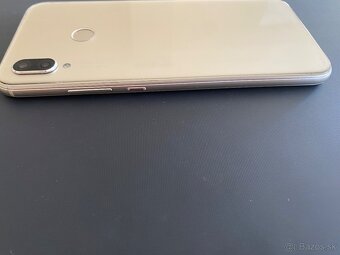 Predam mobil Huawei P20 lite 4/64gb - 7