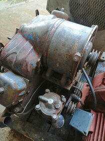 Predám kompresor 2jvk120 - 7