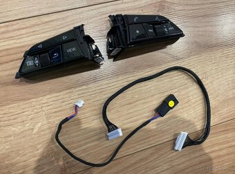 MULTIFUNKCNE TLACIDKA VOLANTU AUDI A6 A7 ETRON A8 - 7