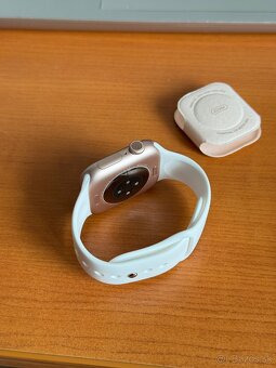 Apple Watch 10 42mm Rose gold - nové neaktivovane - 7