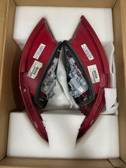 Mercedes w204 originál zadné svetla - 7