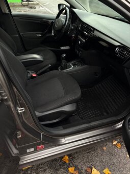 Peugeot 301 Facelift - 7