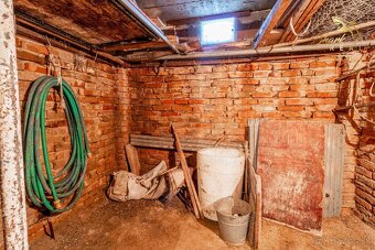 ZNÍŽENÁ CENA - EXKLUZÍVNE: Na predaj záhrada s chatkou – na  - 7