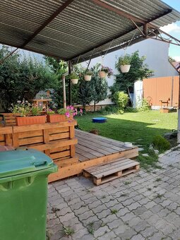 Prenájom veľkého rodinného domu PRIAMO v centre Rim. Sobota - 7