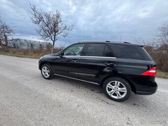 Mercedes Benz ML 350 - 7