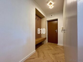 Blízko centra - čerstvo prerobený 2i byt na prenájom - balkó - 7