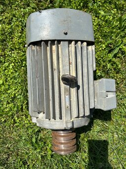 Elektromotor na cirkulár - 7