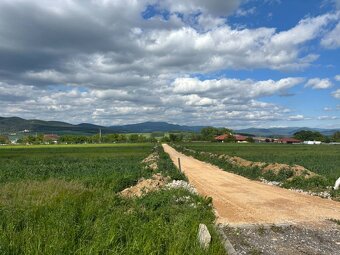 Na predaj stavebný pozemok 700 m2, Trenčianske Jastrabie - 7