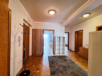Predaj veľkorysý 3 izbový zariadený byt 87,6 m2 s parkovaním - 7