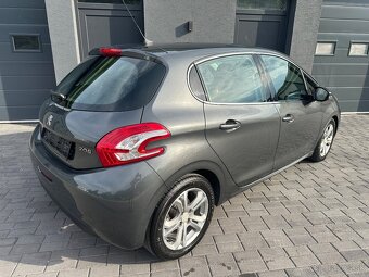 Peugeot 208 1.4 VTi Allure 70kW - 7
