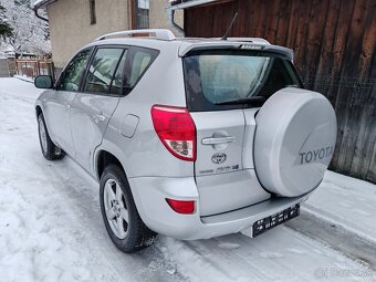 Rav4 2,2 100kw Taliansko - 7