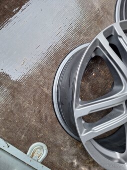 Disky Dezent TZ graphite 5x114,3 R16, 6,5J, ET 45 - 7