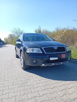 Škoda Octavia Combi 4x4 Scout - 7