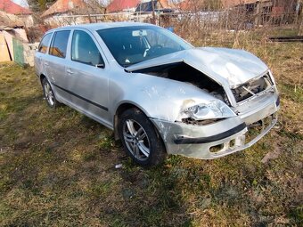Škoda Octavia combi 2tdi dsg - 7