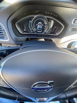 Volvo V40D CC - 7