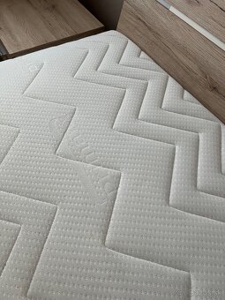 Postel s uložnym priestorom 140x200 - 7