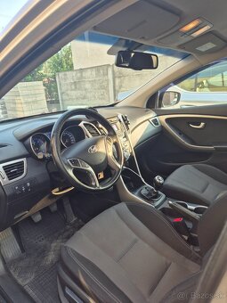 Predam Hyundai i30 CW Kombi 1.6i CRDi 16V DOHC Family - 7