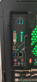 PC: AMD Ryzen 7 3700X, GTX 1650, 32GB RAM, SSD - 7
