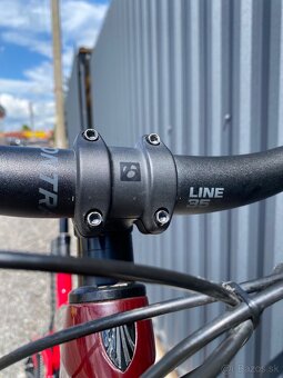 Trek Slash 9.7 Cobra Blood to Magneta Fade, Carbon - 7