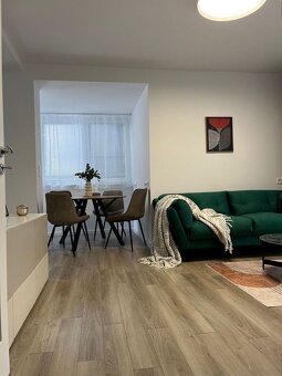 Svetlý 3i byt s terasou, záhradou a bazénom – Staré Mesto - 7