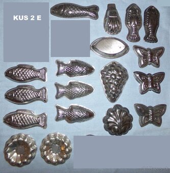 VYKRAJOVAČKY A FORMIČKY staré do zbierky aj na pečenie - 7