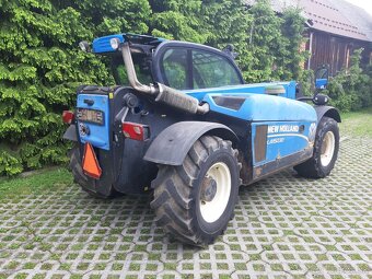 Teleskopický manipulátor New Holland LM 5030 - 7