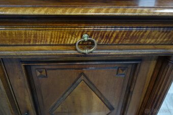 Príborník starožitný ( 157 ) . - 7