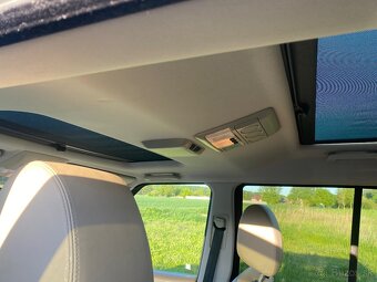 Land Rover Discovery 4 - 7
