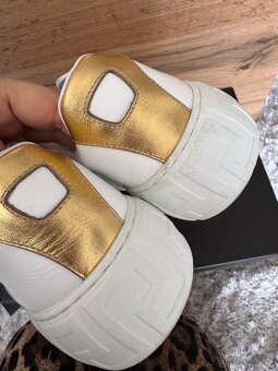 VERSACE GRECA SNEAKERS 39,5 - 7