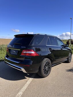 Mercedes-Benz ML350 V6 3.0 W-166 - 7