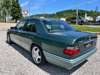 Mercedes-Benz 124 Mercedes W124 E220 - 7
