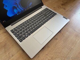 //15.6"/Lenovo/4GB RAM DDR5/NvMe SSD 128GB/Intel HD 2GB - 7
