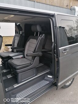 Predám Multivan 2.0 BiTDI 204k (150 kW) Highline 4Motion DSG - 7