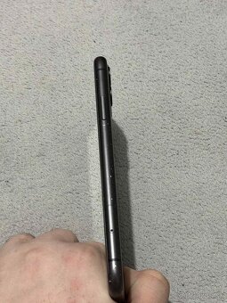 Predám iphone 11 128GB čierny používaný základne známky - 7
