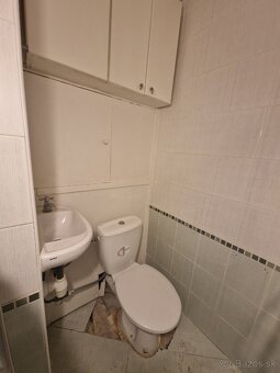 Ponúkame na predaj 1-izbový byt v Bánovciach - 7