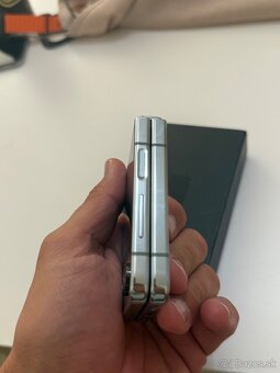 TOP STAV SAMSUNG Z FLIP 5 - 7