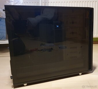 Fractal Design R6 - 7