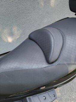 Suzuki Burgman 125 - 7