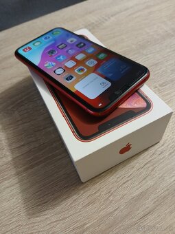 iPhone XR / 128GB Product Red Super stav - 7
