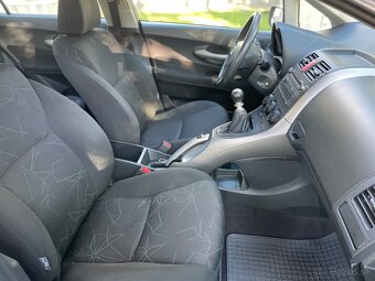 Toyota Auris 1.33 VVTi, Nová STK + EK - 7